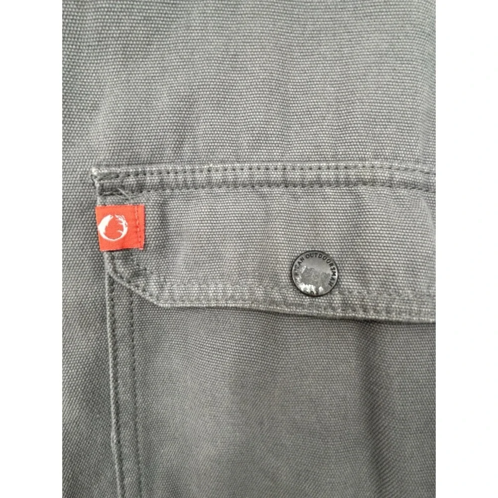 the american outdoorsman wear as